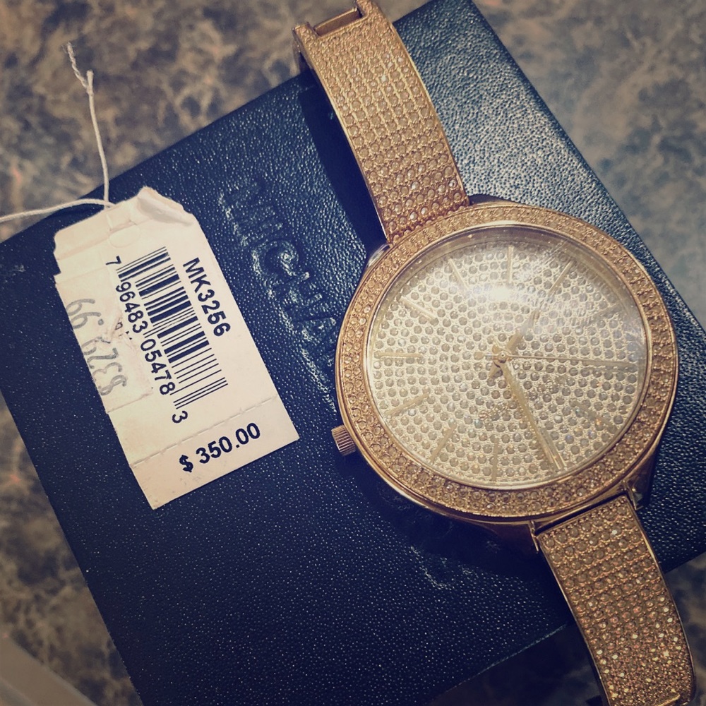 MK Watch does need a battery $189 plus shipping
